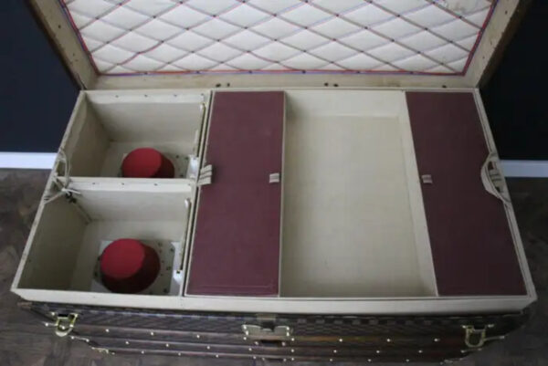 Louis Vuitton Courrier Trunk in Damier Canvas